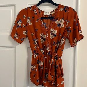 Sienna Sky tie front V neck top